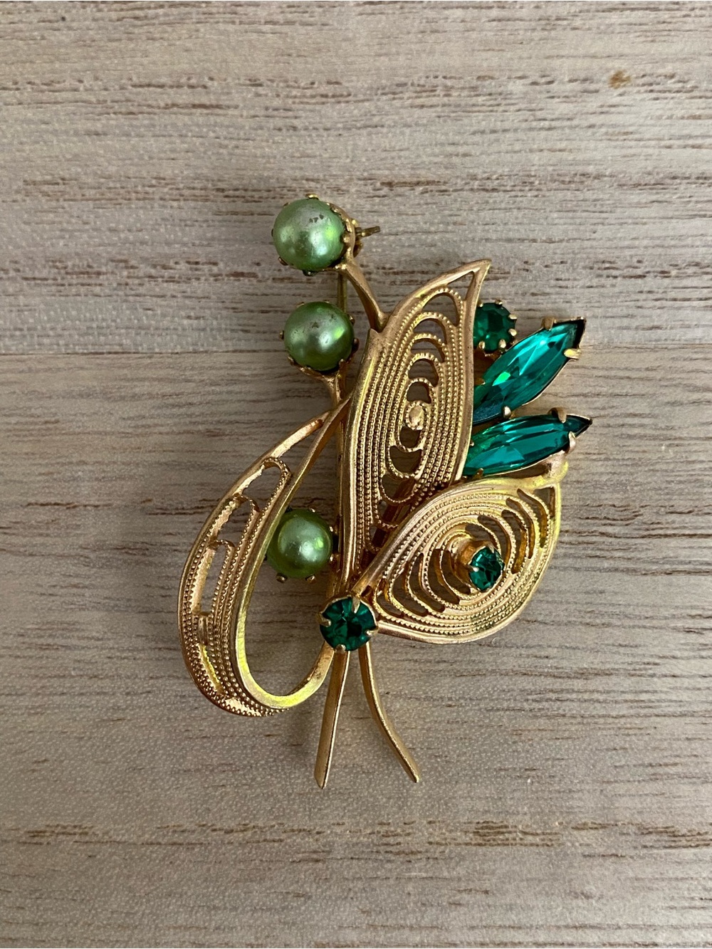 Vintage 1950s Botanical-Inspired Emerald Crystals & Filigree 3D Brooch